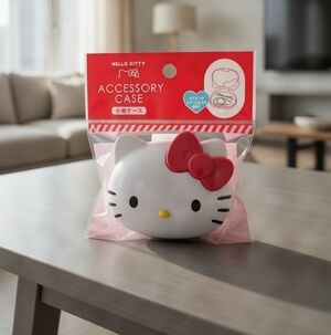 NWT Daiso Kawaii Hello Kitty Red and White Kids Accessory Case